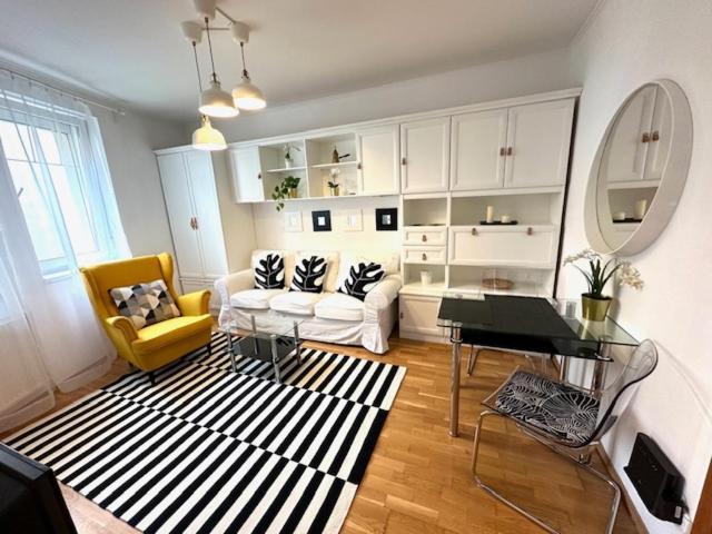 בודפשט Peony Kaldy Apartman Free Garage Under The House מראה חיצוני תמונה