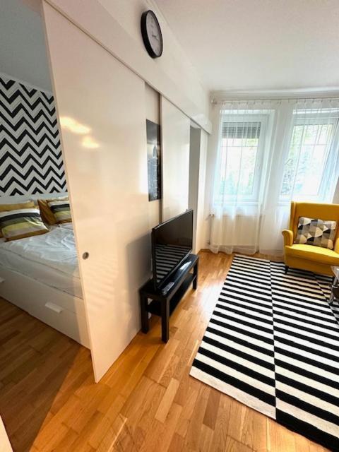 בודפשט Peony Kaldy Apartman Free Garage Under The House מראה חיצוני תמונה
